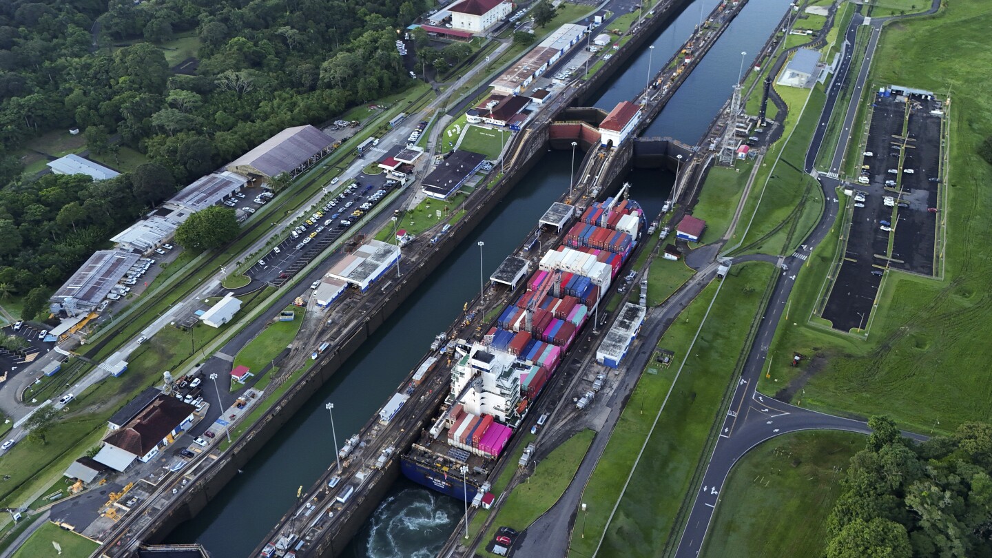 Presidente de Panamá responde que el Canal seguirá siendo panameño tras advertencia de Donald Trump