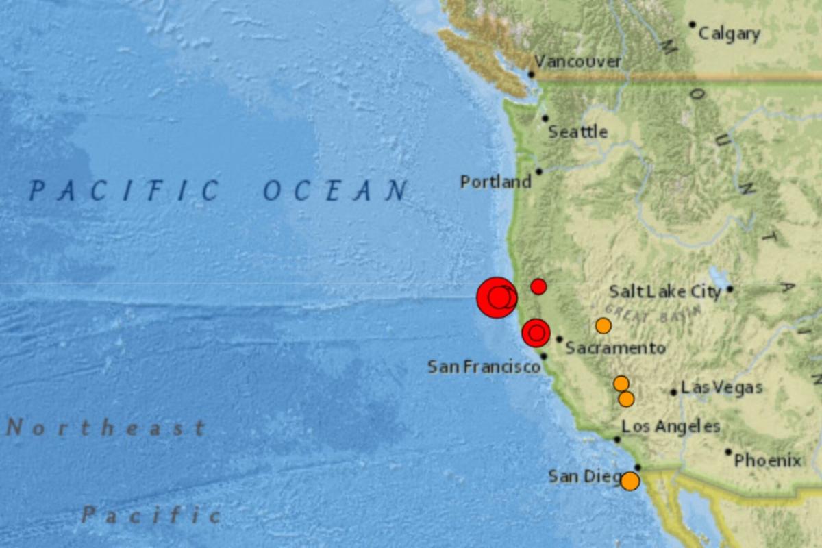 Un potente terremoto de 7 grados golpeó las costas de California