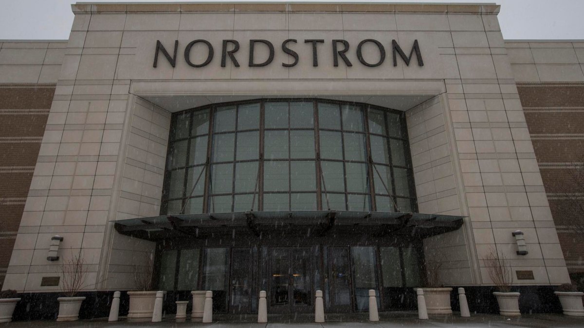 Empresa mexicana cierra un acuerdo con la familia Nordstrom para adquirir las tiendas