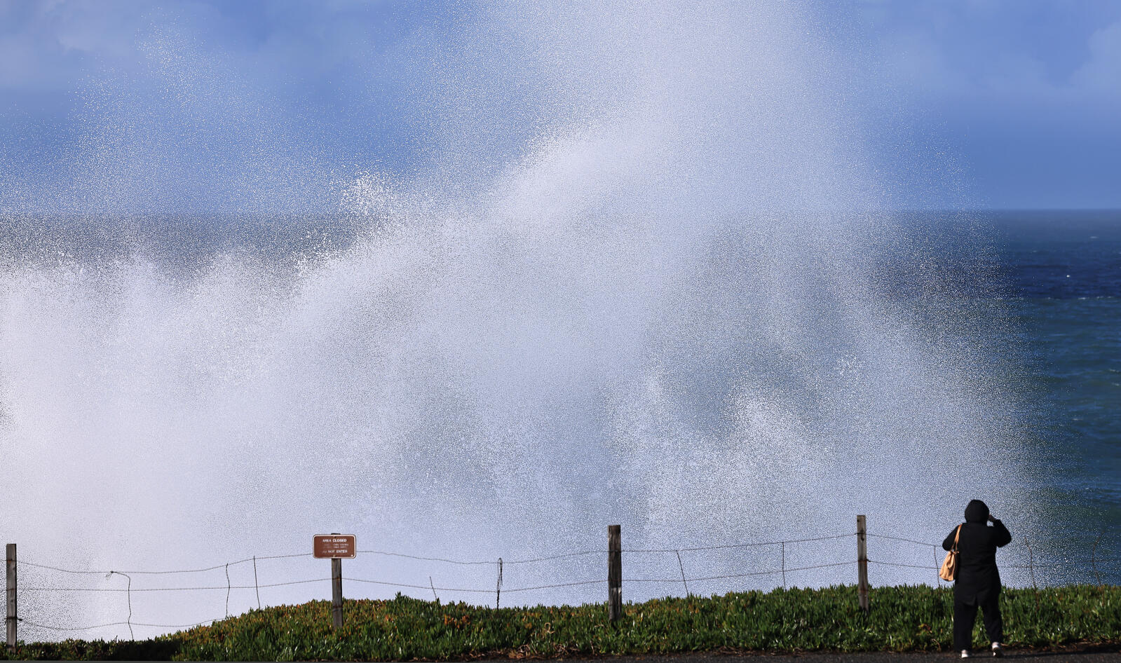 fuertes-tormentas-sacuden-al-norte-de-la-bahia-y-la-costa-antes-del-periodo-seco-de-navidad