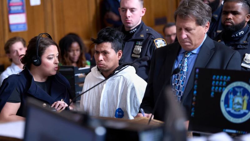 sospechoso-en-el-incendio-fatal-de-una-mujer-en-el-metro-de-nueva-york-comparecera-ante-la-corte-|-cnn