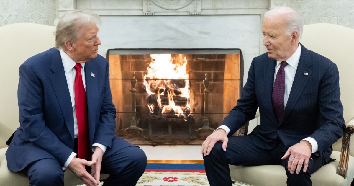 Trump criticó la decisión de Biden de conmutar las sentencias de criminales