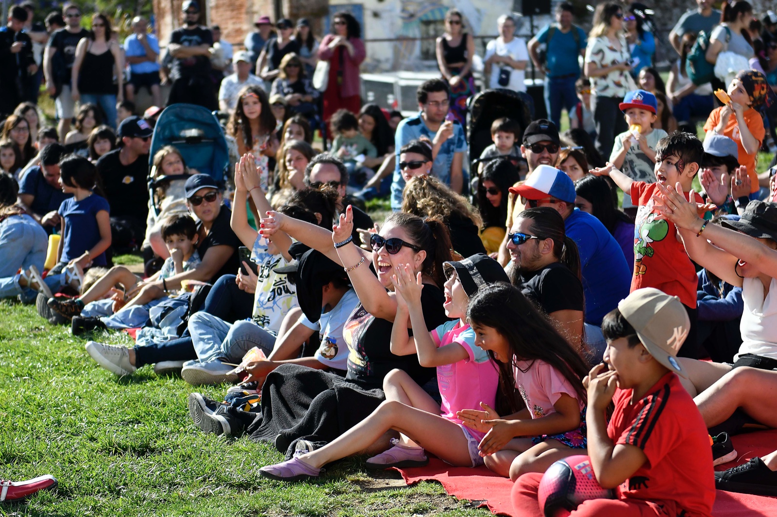 exitosa-jornada-de-parque-en-fiesta-en-pcdv:-mas-de-dos-mil-personas-en-tres-dias-de-espectaculos-–-parque-cultural-valparaiso