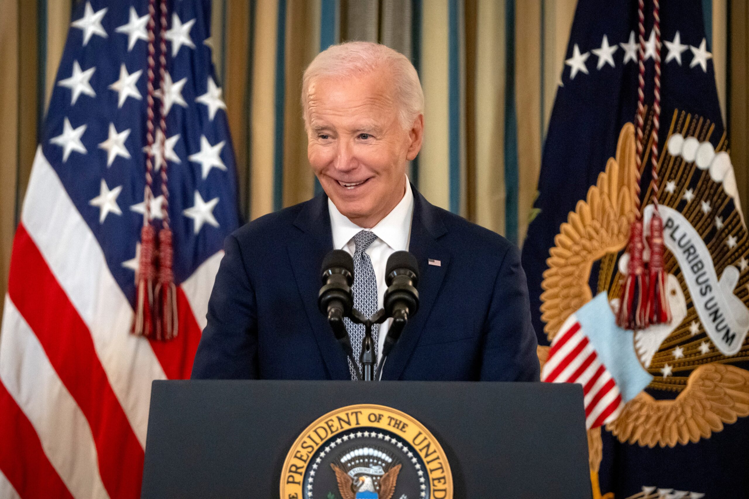 Biden celebró su récord de 235 confirmaciones judiciales durante su mandato – La Opinión