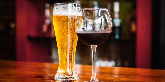 La ciencia desvela qué dieta es peor: la de quienes beben cerveza o la de los amantes del vino