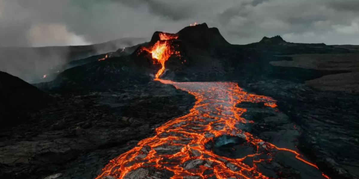 Volcán de Yellowstone: los científicos investigan si podría volver a entrar en erupción