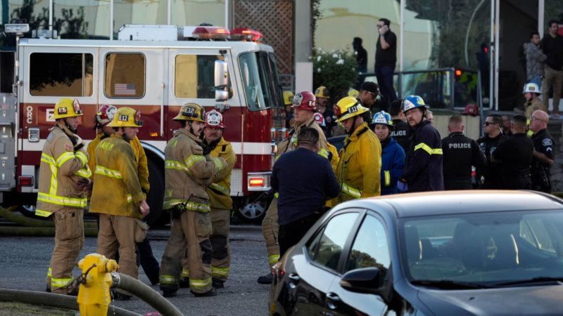 2 muertos y 18 heridos en un accidente aéreo en el sur de California | CNN