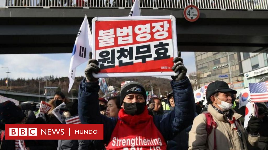 Corea del Sur: fracasa el intento de arresto contra el suspendido presidente tras un dramático enfrentamiento con las fuerzas de seguridad – BBC News Mundo