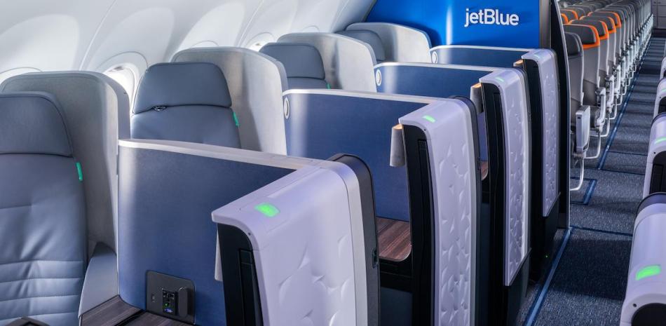 JetBlue es multado con US$2 millones por retrasos crónicos de sus vuelos