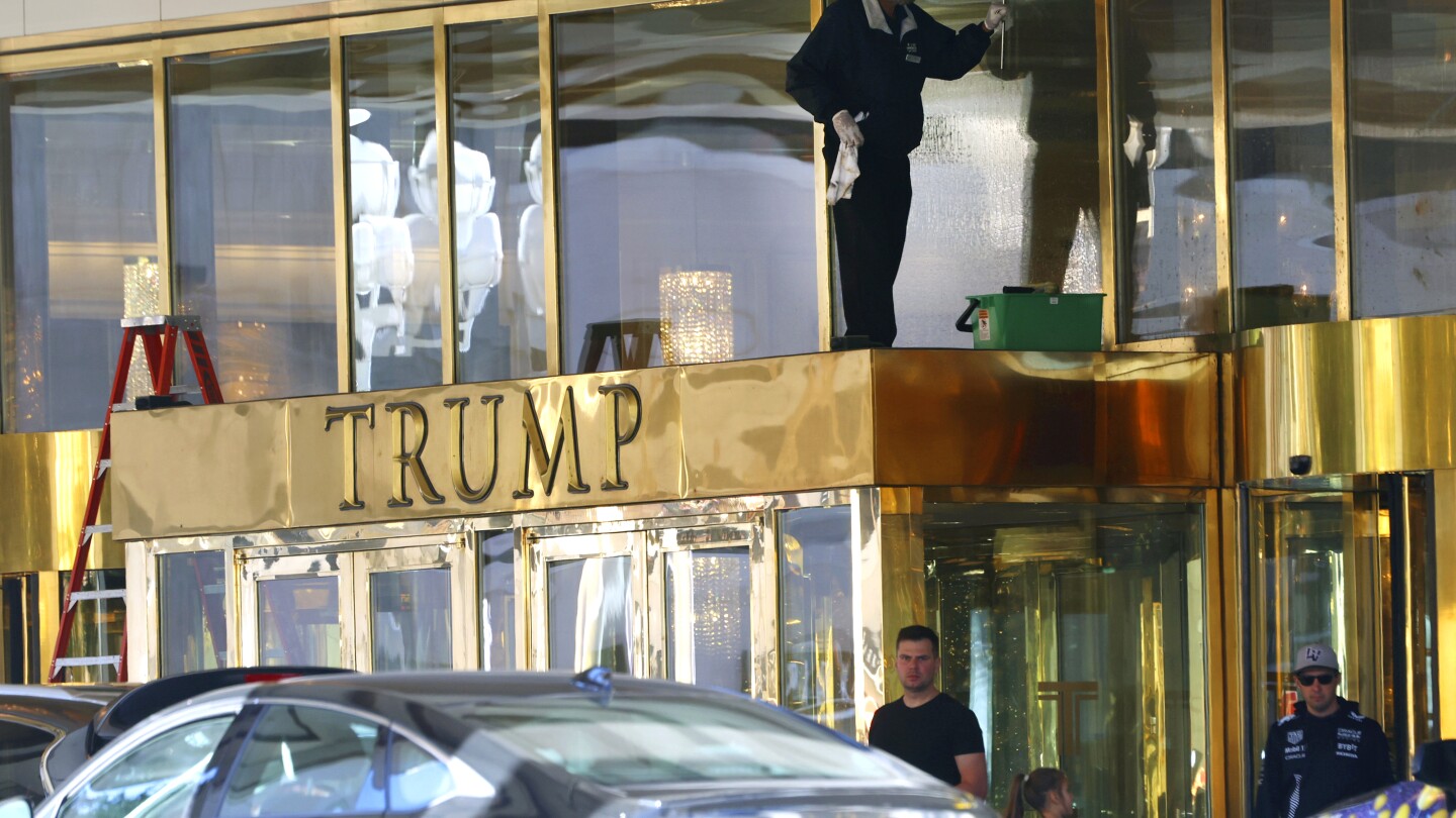 Siguen dudas sobre motivo de soldado en explosión de Cybertruck fuera de hotel de Trump en Las Vegas