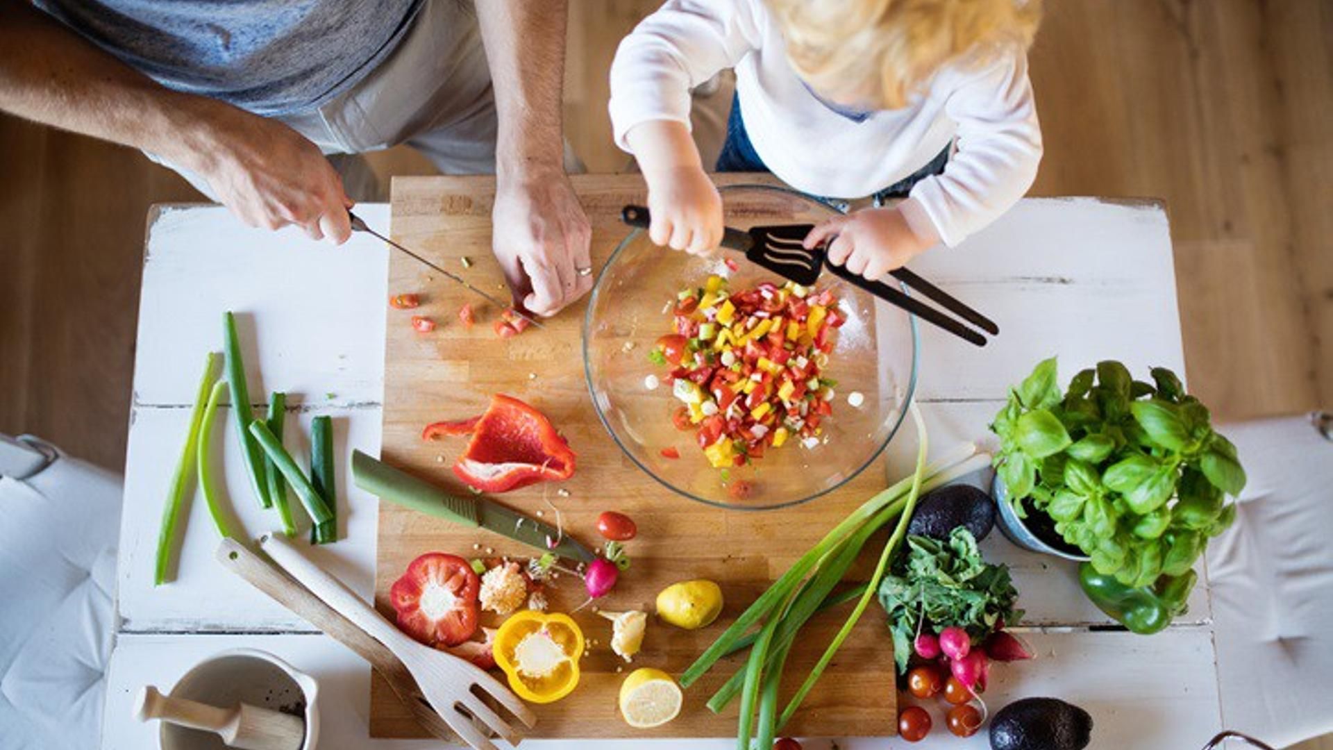 Lo que han comido tus abuelos afecta en tu salud y bienestar, según un estudio