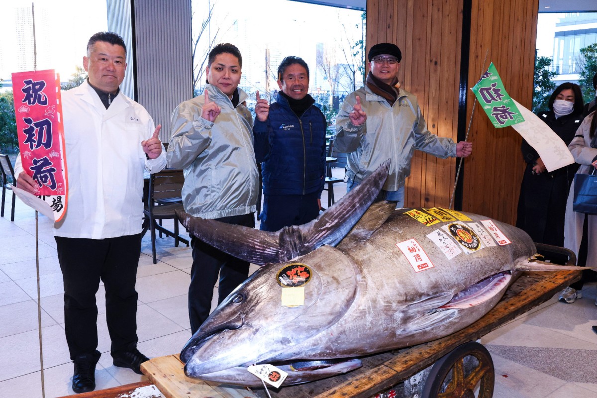 Atún rojo es subastado en cifra millonaria en Japón