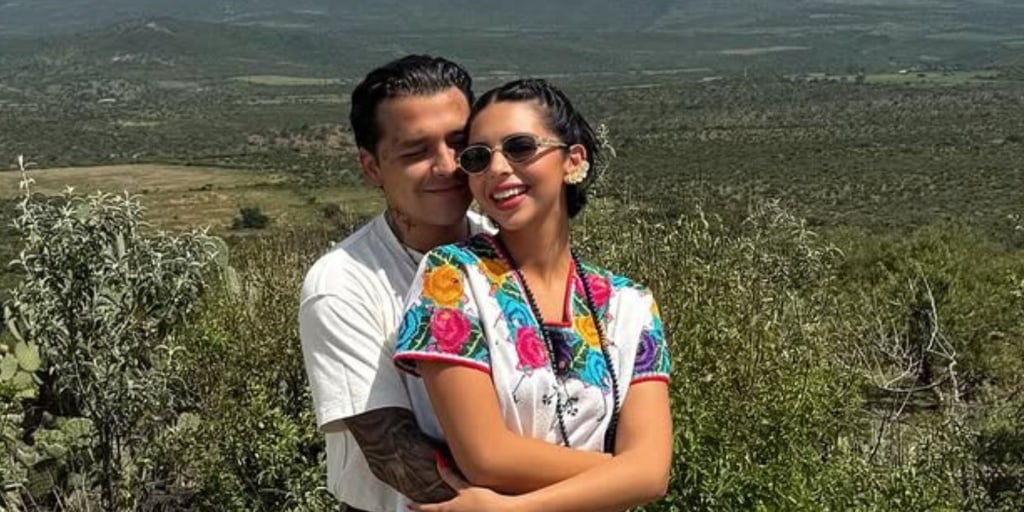 Ángela Aguilar y Christian Nodal mostraron cómo recibieron el 2025