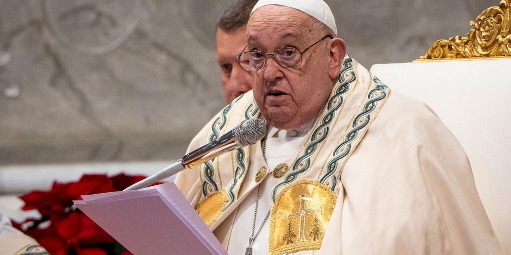 El papa hace historia al nombrar a una mujer para dirigir un importante departamento del Vaticano