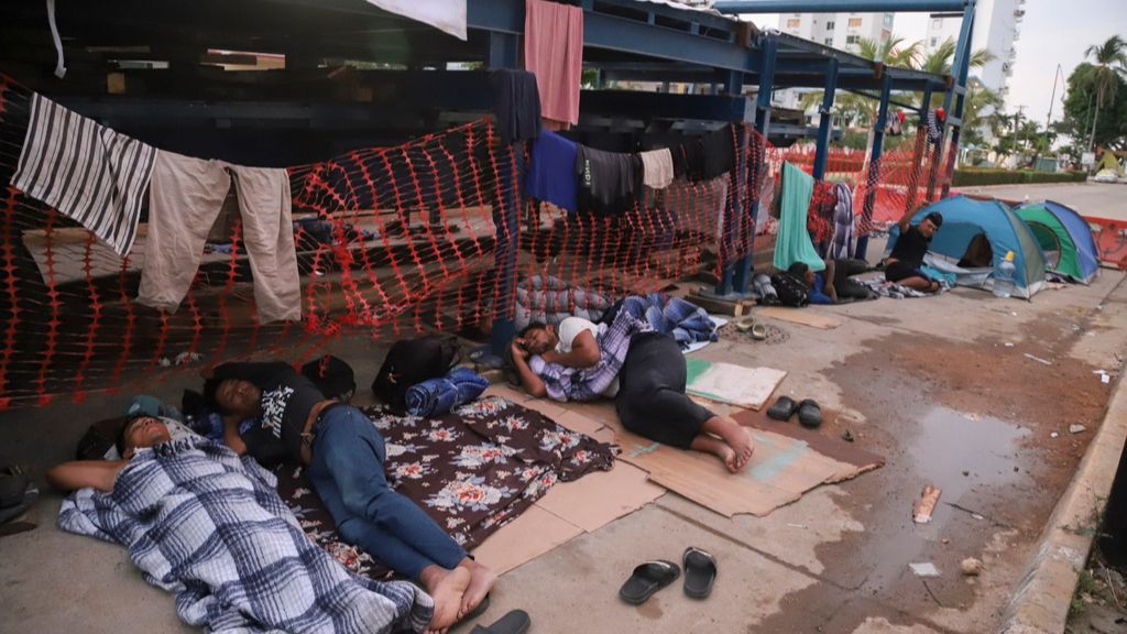 México traslada a migrantes al violento puerto de Acapulco