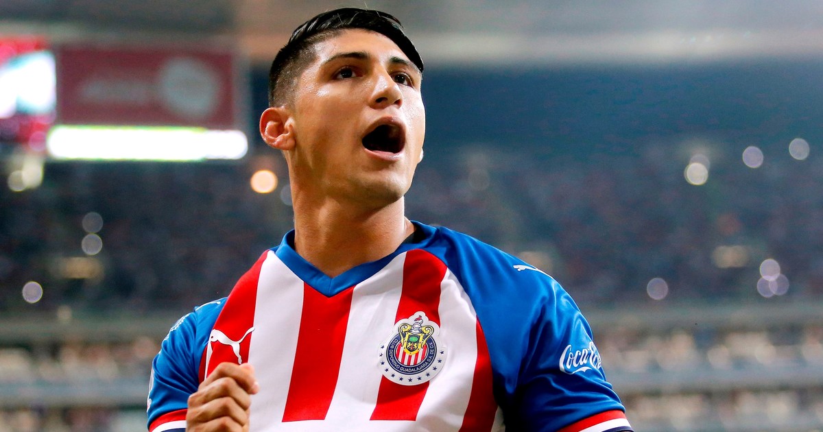 ¿Cuál será el sueldo de Alan Pulido en Chivas y cuánto pagaron por su fichaje?