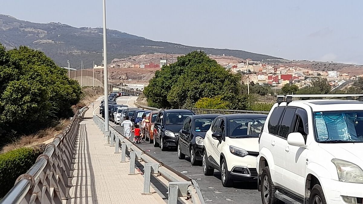 Marruecos impide la entrada de la primera furgoneta española con electrodomésticos