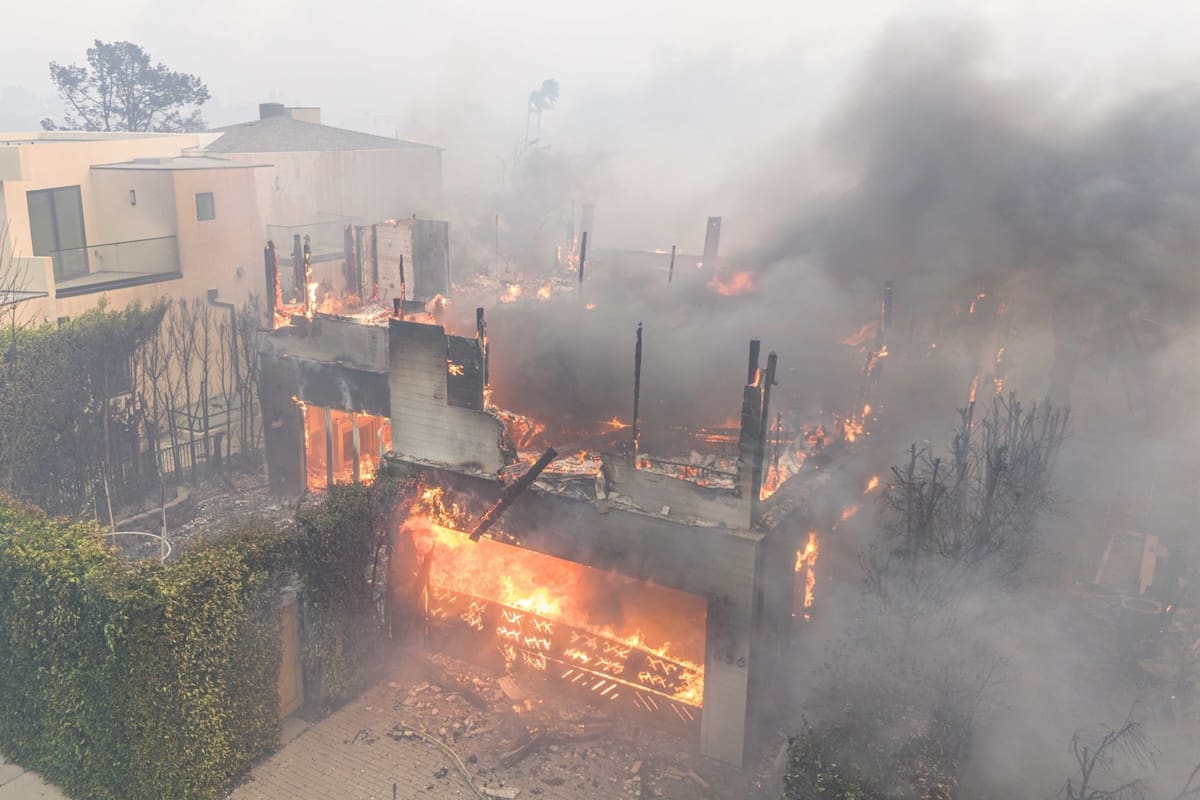 Paralizada por los incendios, Hollywood posterga grabaciones, rodajes, fiestas y toda la temporada de premios