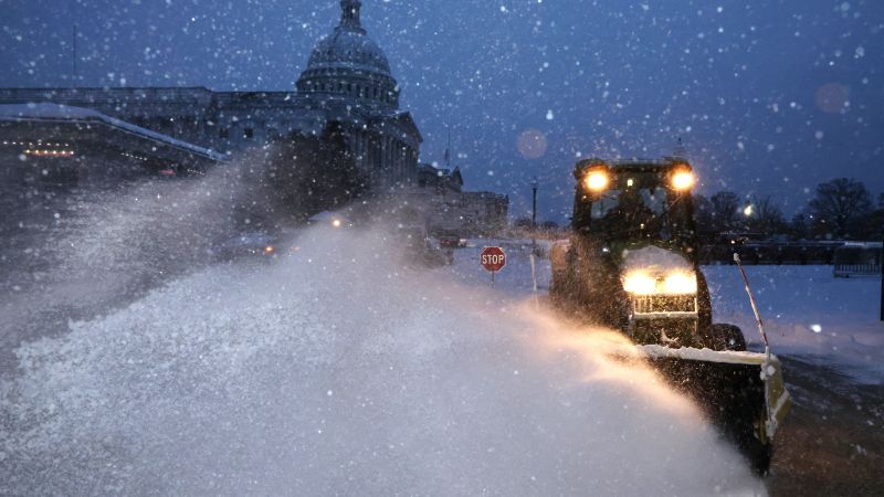 Cómo sigue el pronóstico: tormentas invernales en EE.UU. se intensifican en las llanuras y se extienden hacia el sureste | CNN