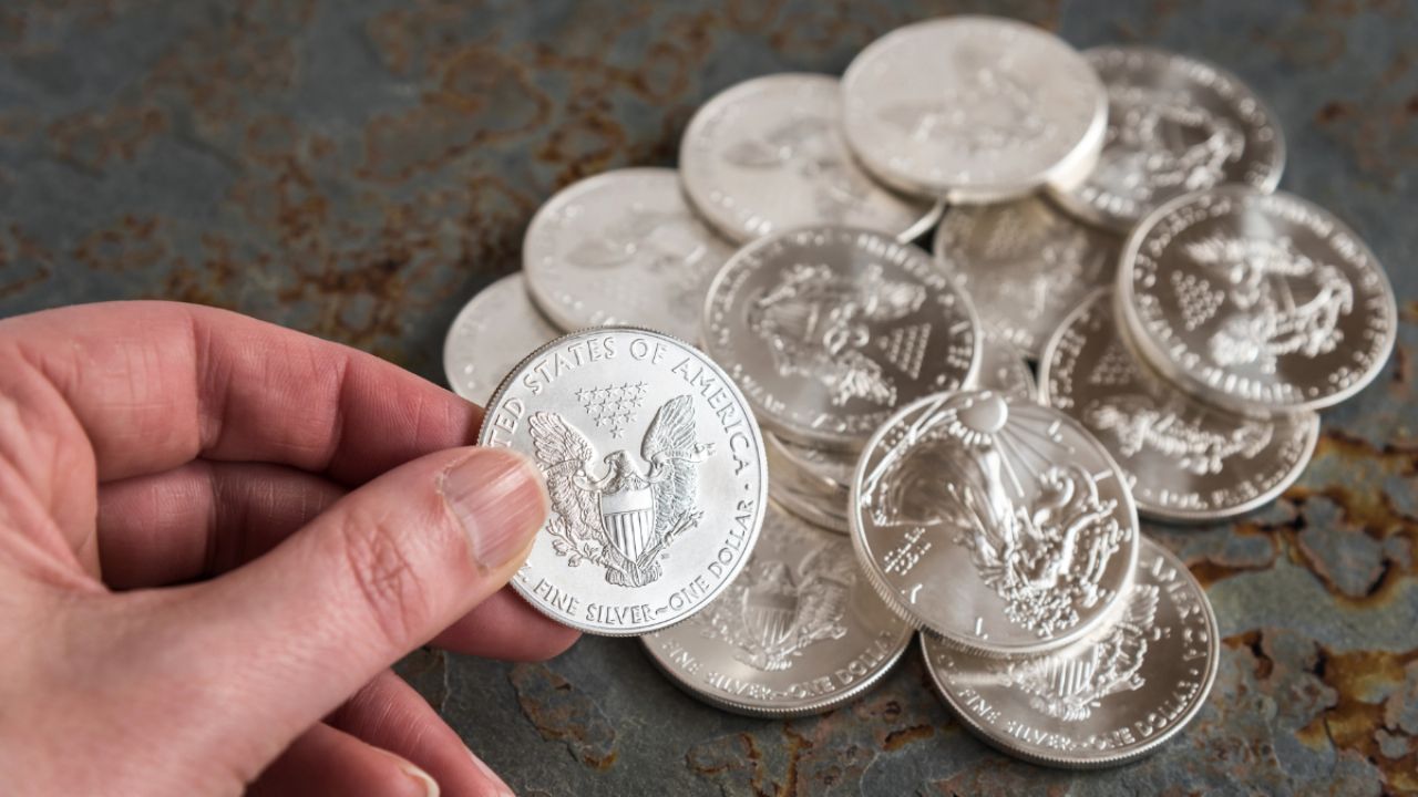 Estas son las 5 monedas de plata que valen una fortuna y están entre las más buscadas por los coleccionistas