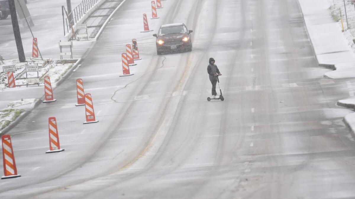 Escuelas del sur de EEUU suspenden clases ante la llegada de nueva oleada de tormentas invernales