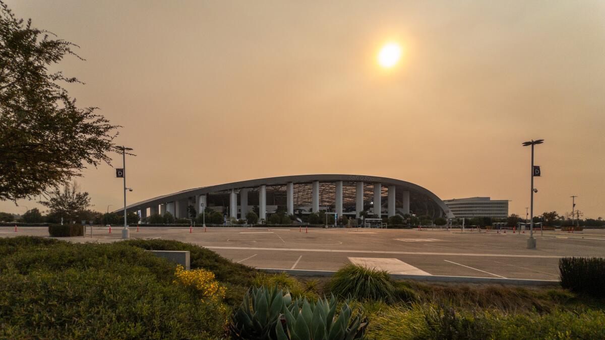 La NFL traslada el partido Rams-Vikings a Arizona por los incendios en el sur de California