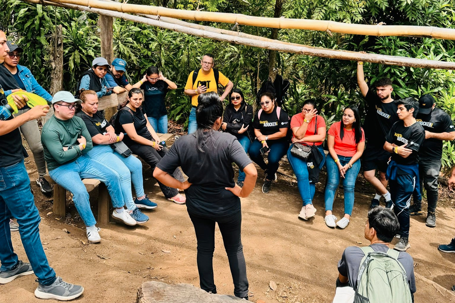 Compromiso ambiental: Zoocriadero en el Mombacho protege flora y fauna | TN8.tv