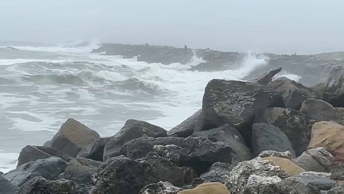 Advierten sobre condiciones peligrosas en costas del Área de la Bahía