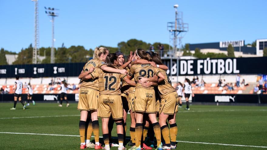 apari-y-uria-dan-el-triunfo-a-la-real-en-valencia