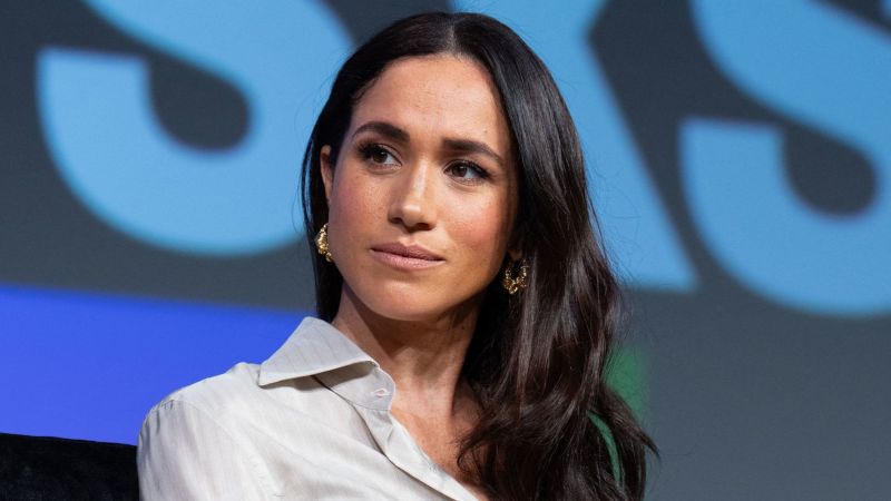 meghan,-duquesa-de-sussex,-retrasa-estreno-de-su-serie-en-netflix-por-los-“devastadores”-incendios-forestales-en-los-angeles-|-cnn