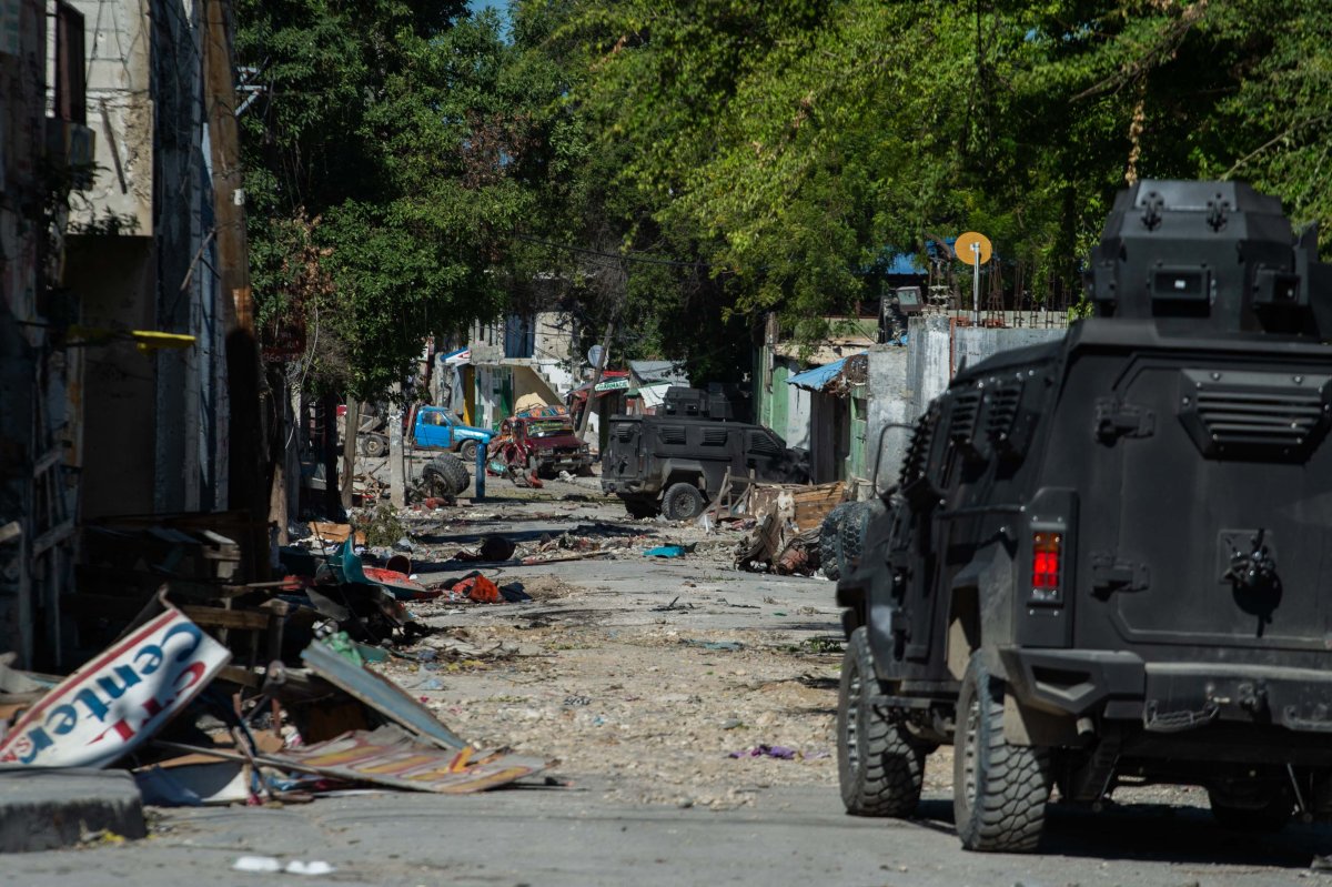 Un exlegislador haitiano ha sido arrestado acusado de armar a bandas – Mujer es Más