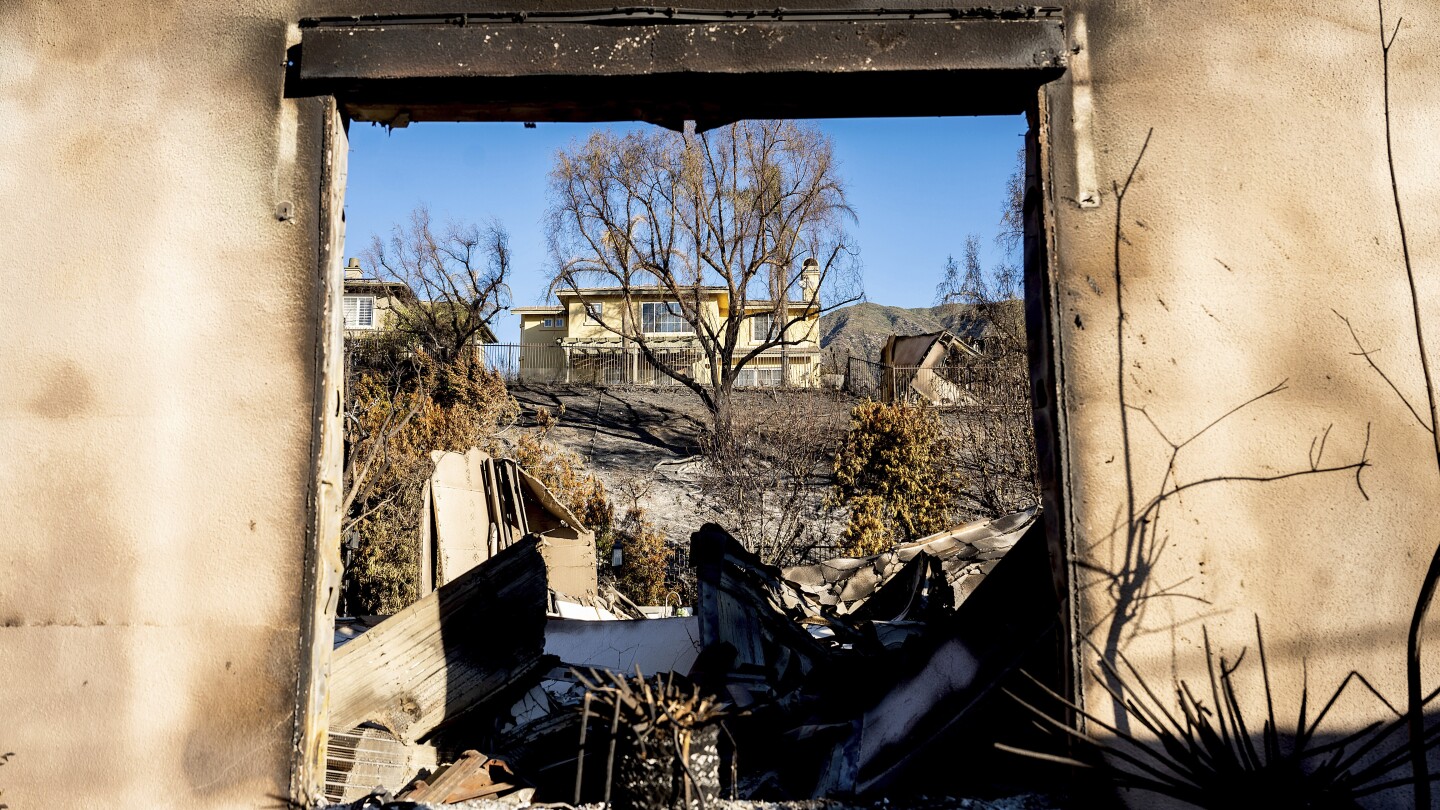 Demanda alega que equipo de empresa eléctrica Edison causó incendio en Los Ángeles