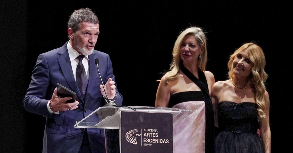 La Academia de las Artes Escénicas reivindica la «diversidad» y la defensa de la «democracia» en su décima gala