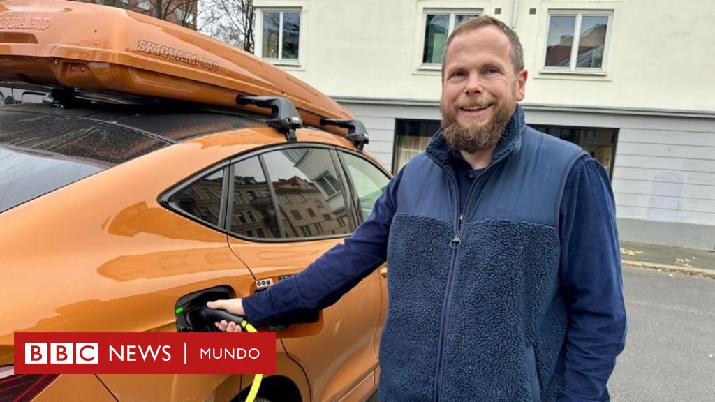 Cómo un país petrolero como Noruega se convirtió en el líder mundial de los autos eléctricos – BBC News Mundo