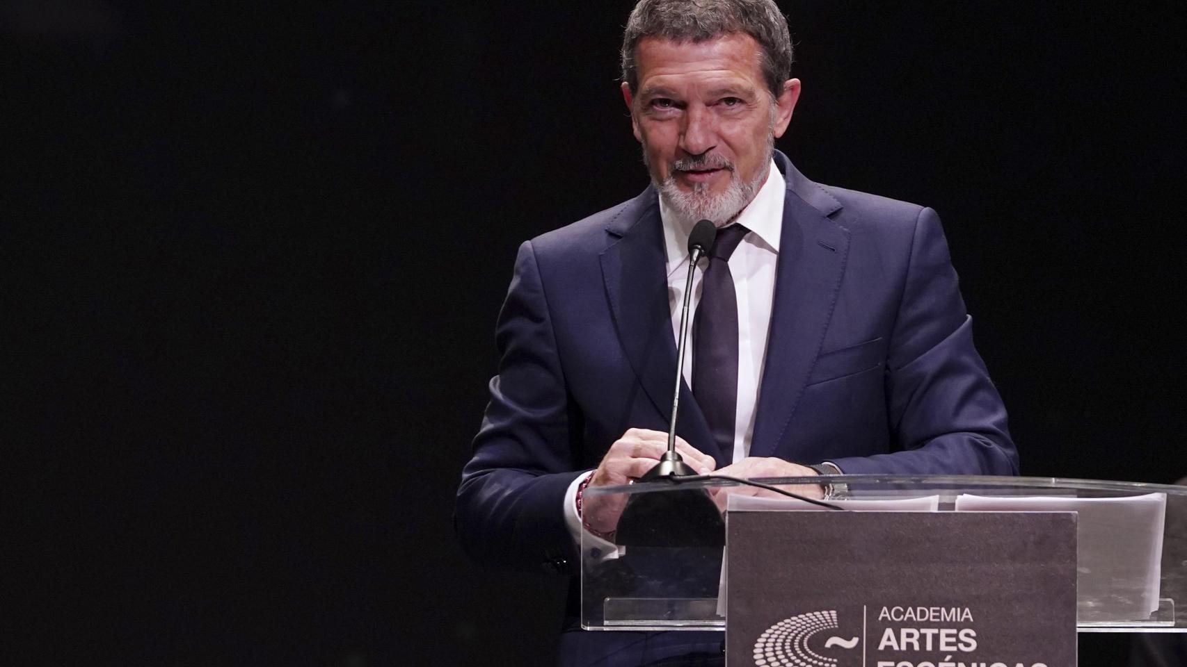 Antonio Banderas quiere que la Gala de la Academia de Artes Escénicas se celebre en Málaga: “Ya lo ofrecí en su día”