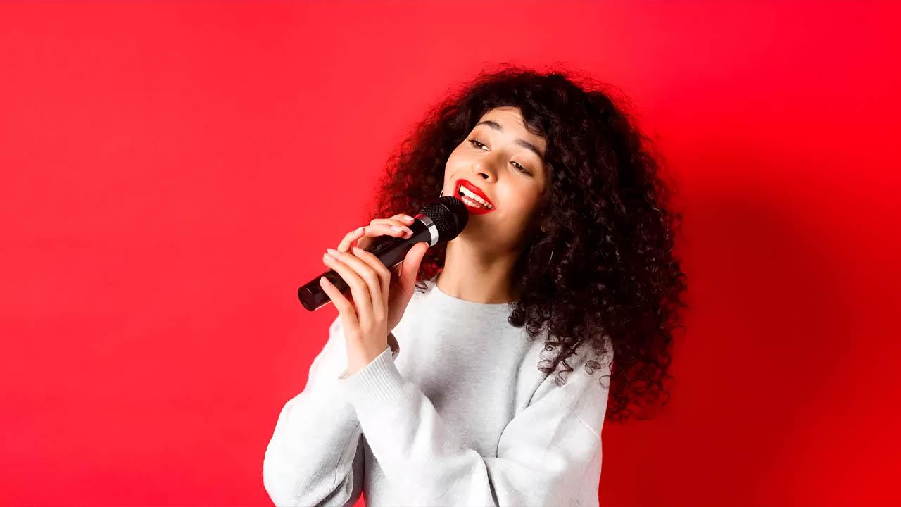 Aplicaciones de karaoke gratis para cantar online