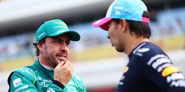 Sergio Pérez confiesa por qué Fernando Alonso fue clave en su carrera de F1: “Me dio muchos consejos…”