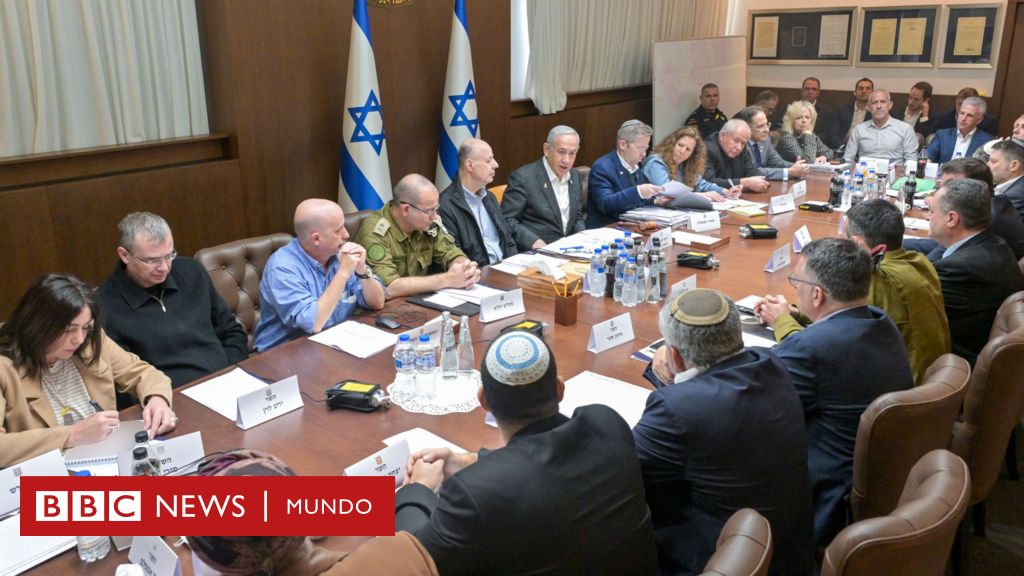 El gobierno de Israel da luz verde al acuerdo de alto el fuego con Hamás en Gaza – BBC News Mundo