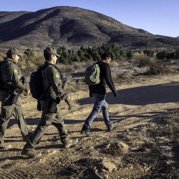 Los arrestos masivos de migrantes indocumentados en EE.UU. prometidos por Donald Trump comenzarán el martes 21 de enero