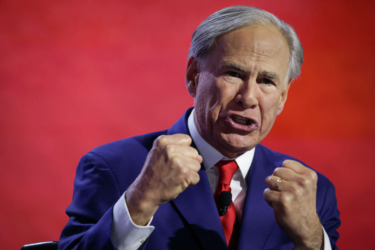 Pésimas noticias para inmigrantes en Texas: Greg Abbott refuerza muro fronterizo entre Estados Unidos y México