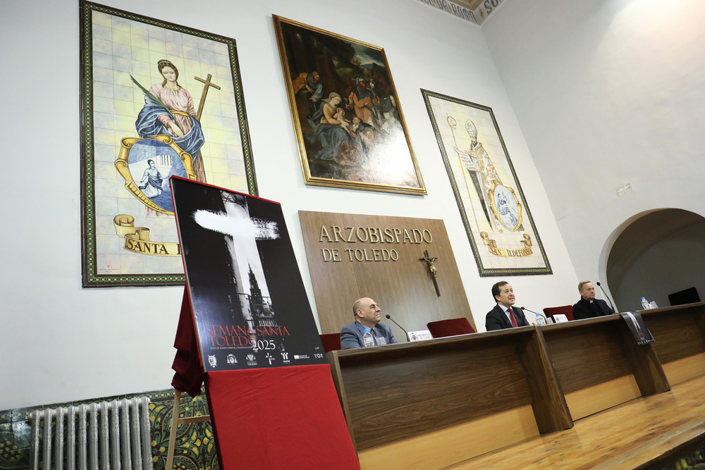 'Cruz de guía', un «grito en la pared» para la Semana Santa