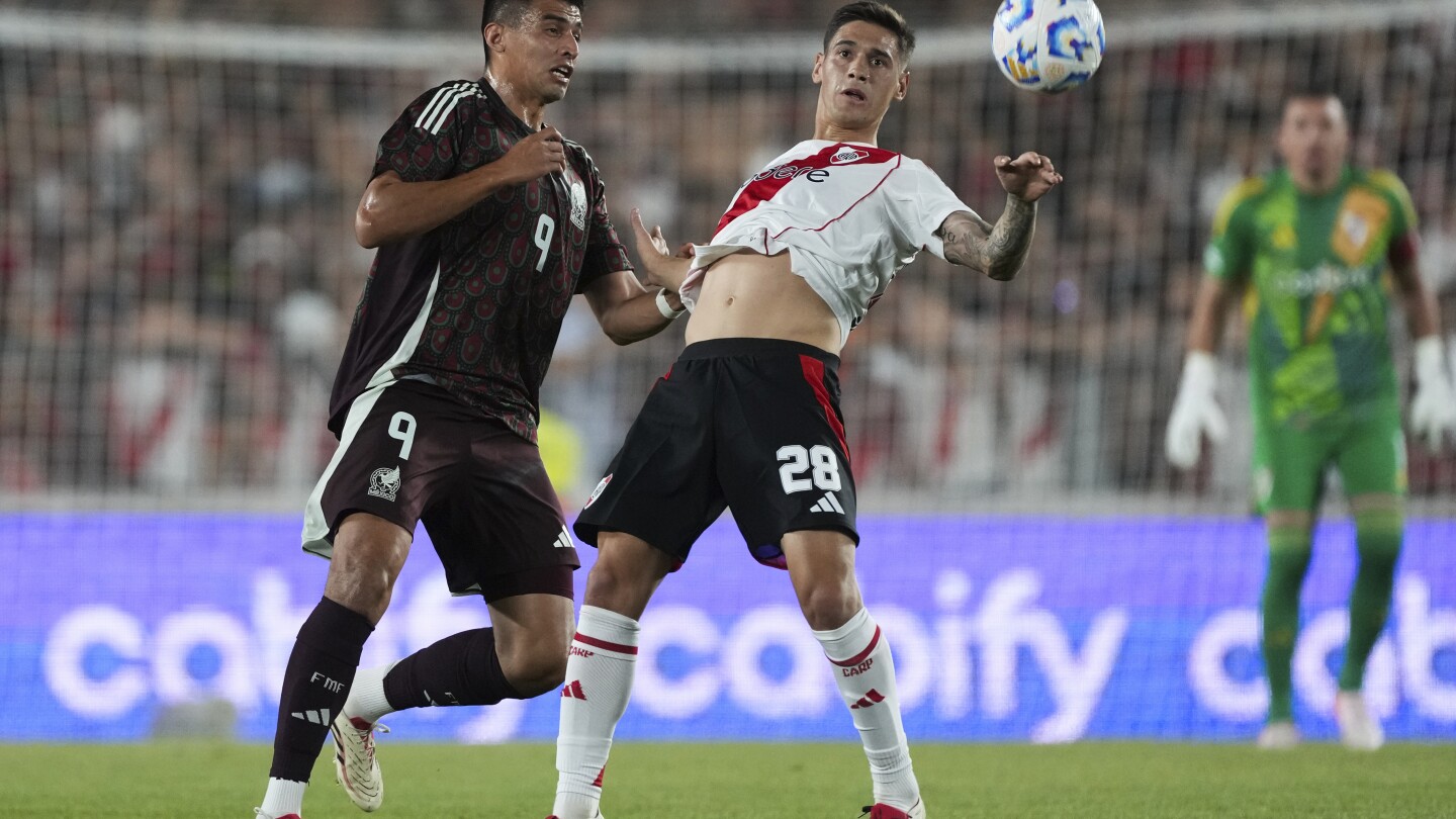 México tropieza ante River Plate en cierre de gira de fogueo por Sudamérica