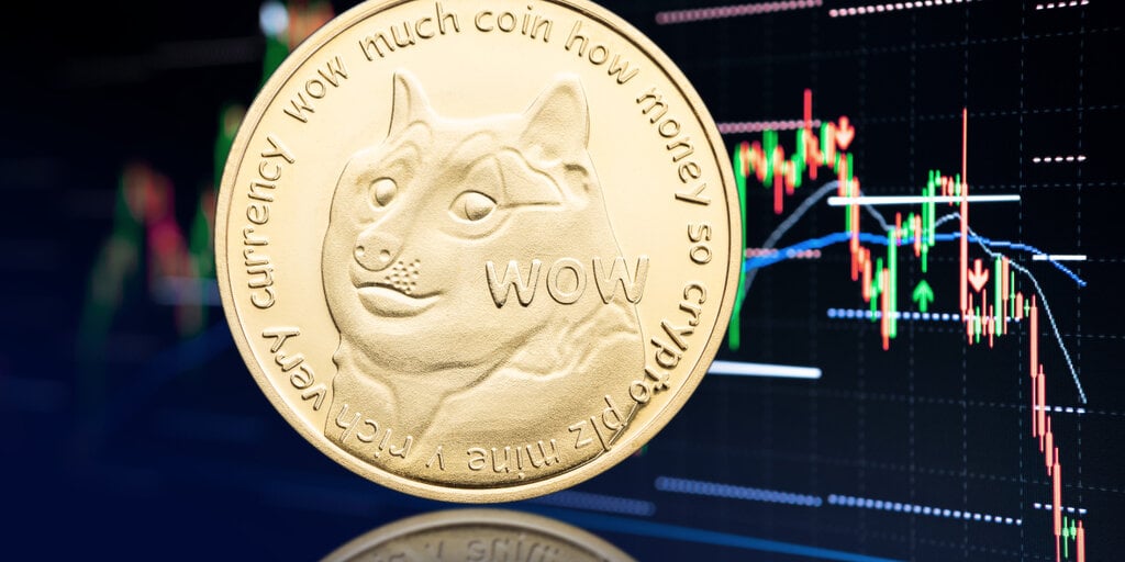 ETFs de Dogecoin y de TRUMP Podrían Llegar en Abril: Analistas – Decrypt