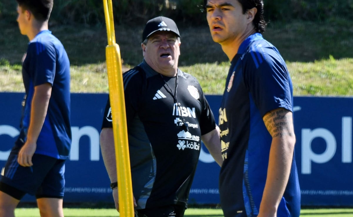 Miguel Herrera tiene amargo debut con Costa Rica; Estados Unidos goleó a los ticos