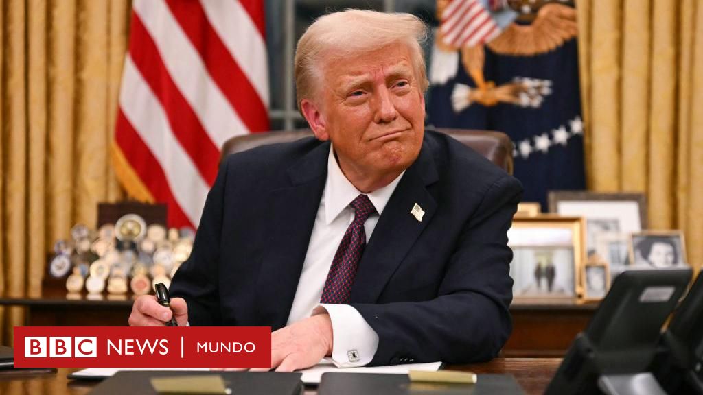 Primer revés a las duras políticas migratorias de Trump: un juez suspende la orden de limitar la ciudadanía por nacimiento en EE.UU. – BBC News Mundo