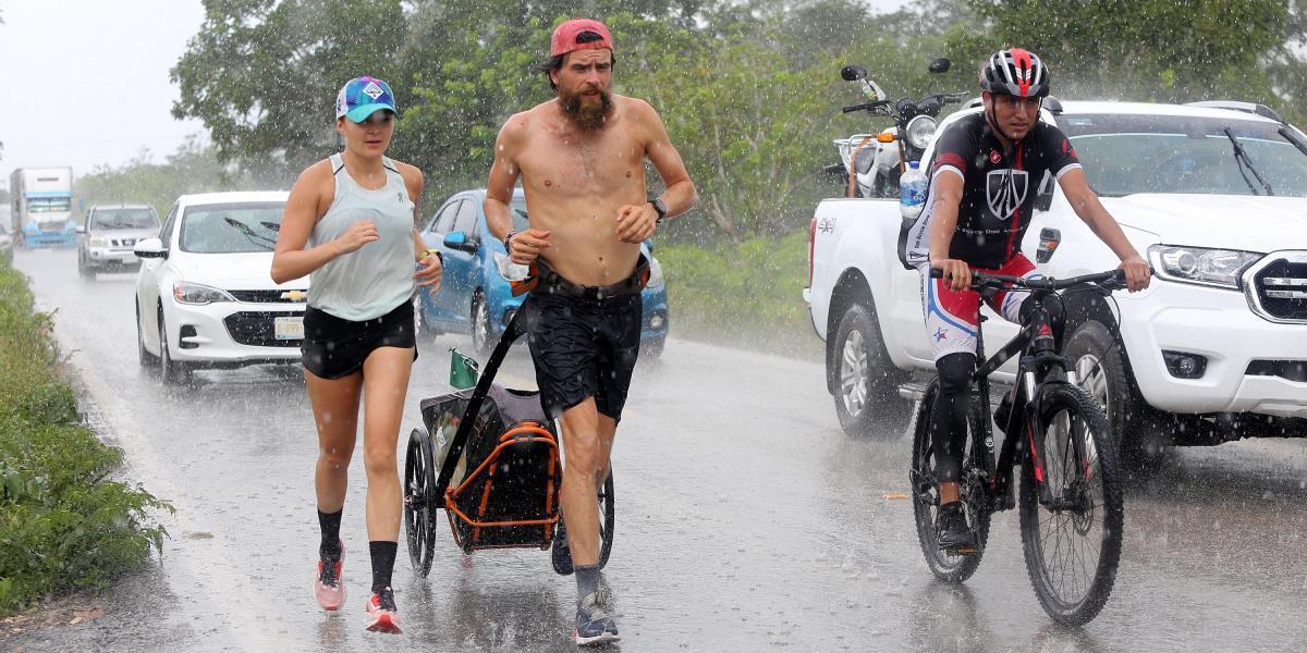 La historia de Jonas Deichmann, el hombre de los 120 triatlones en 120 días consecutivos