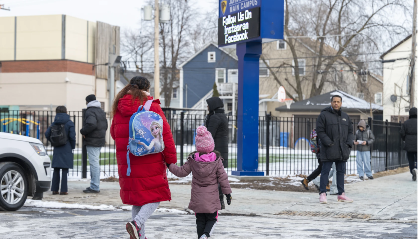 Agentes del servicio secreto, no de ICE, intentaron ingresar a una escuela primaria de Chicago