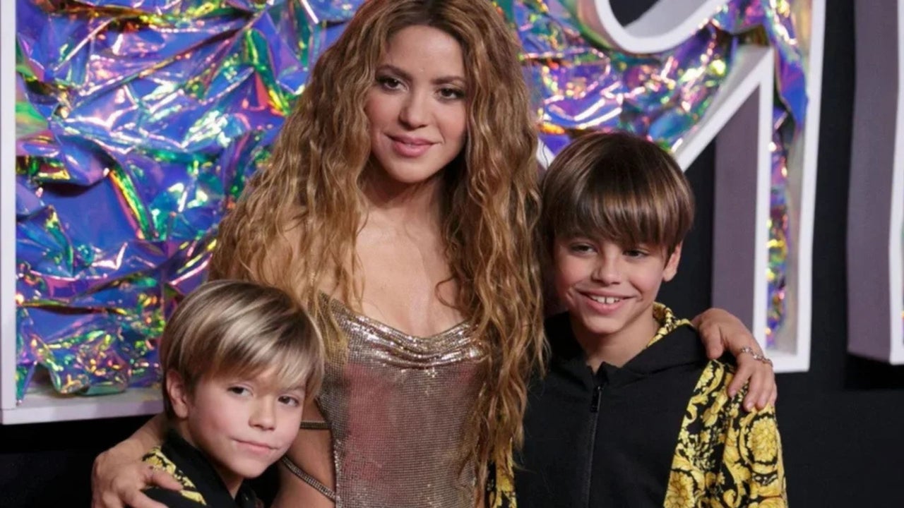 Shakira comparte con orgullo canción de Sasha y Milan con imagen en la que uno de sus hijos tiene un look inspirado en Lewis Hamilton | NTN24.COM