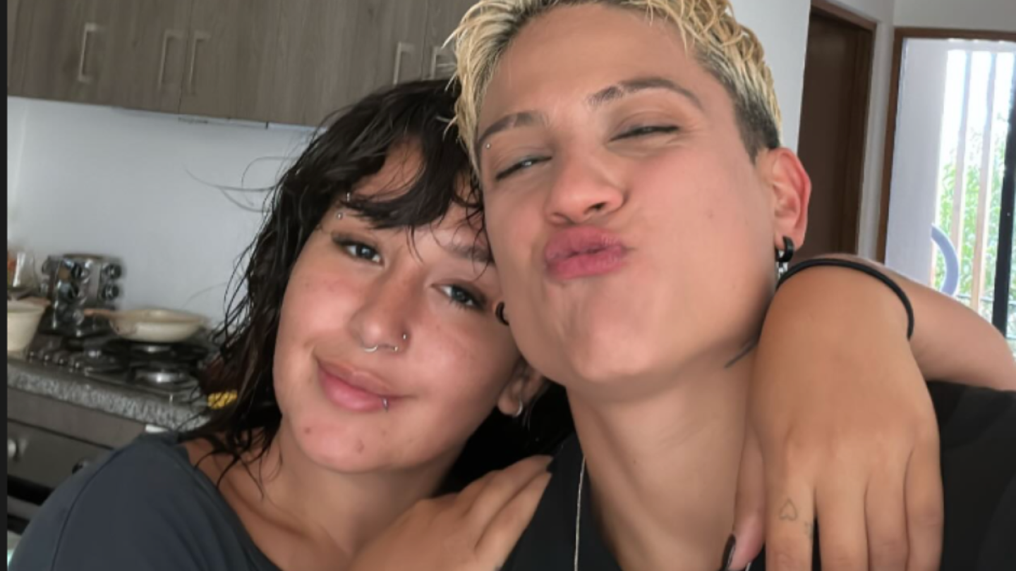 Romina Marcos comparte foto subida de tono con su novia Laura Salazar