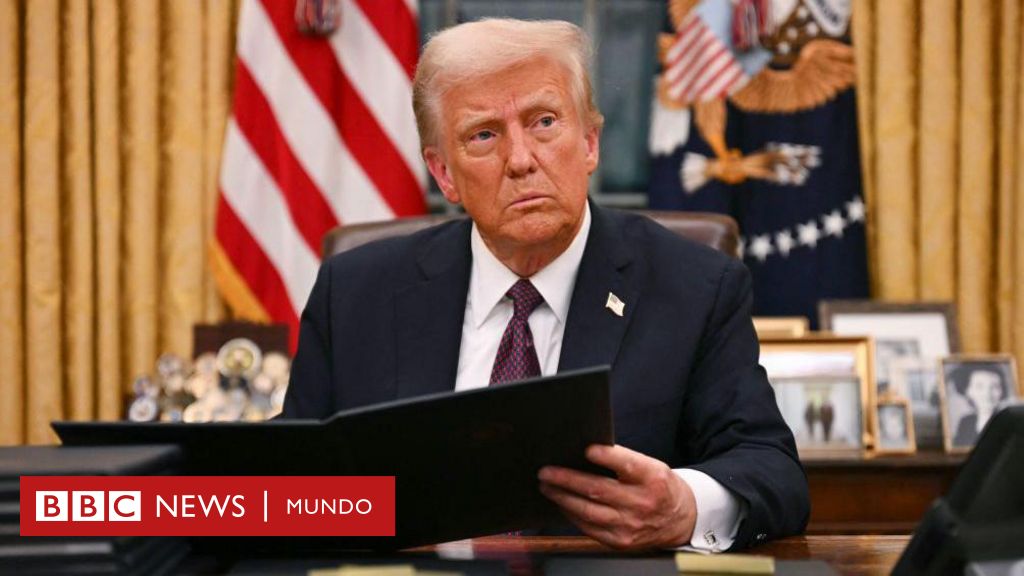 trump-firma-decenas-de-ordenes-ejecutivas-para-deshacer-el-legado-de-biden-y-dar-un-giro-radical-a-estados-unidos-–-bbc-news-mundo